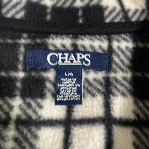 Chaps black and white plaid fleece vest, large - Picture 4 of 4
